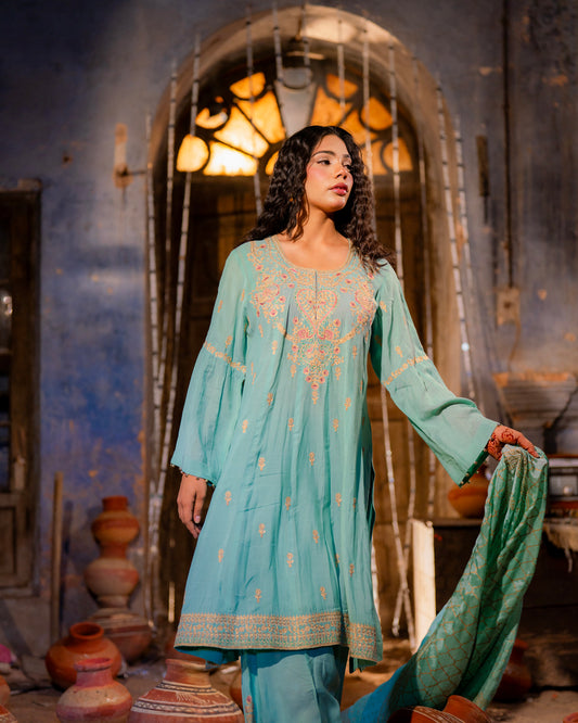 Heavy muslin fabric with dori and resham work