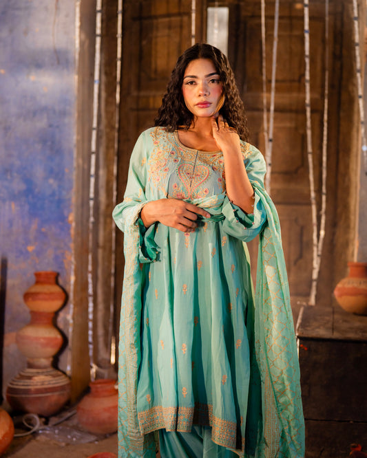 Heavy muslin fabric with dori and resham work