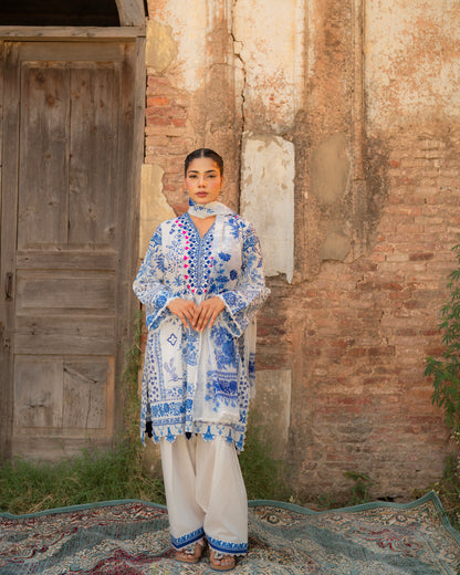 Ethereal Mul Cut Work Ensemble with Resham Embroidery & Tabby Chunni